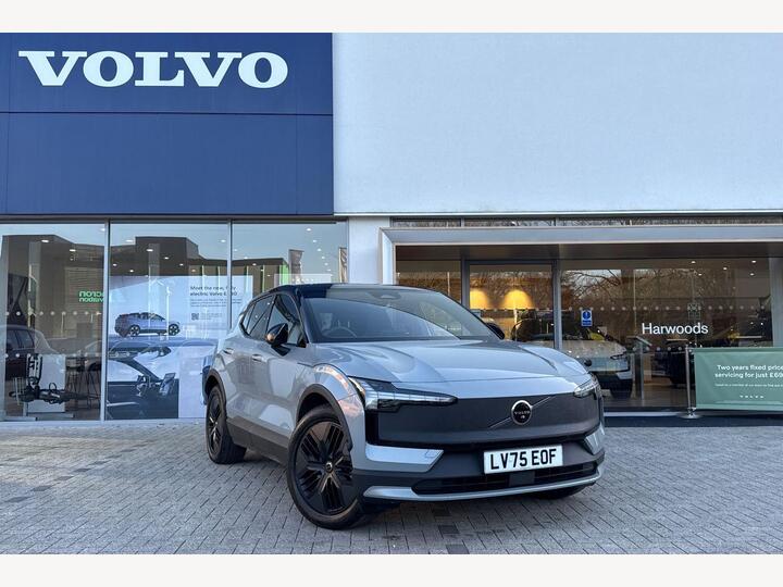 Volvo EX30 Cross Country Twin Performance 69kWh Ultra Auto AWD 5dr