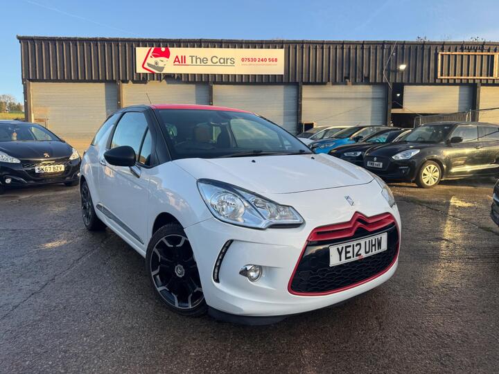 Citroen DS3 1.6 E-HDi Airdream DStyle Plus Euro 5 (s/s) 3dr Citroen DS3 1.6 E-HDi Airdream DStyle Plus Euro 5 (s/s) 3dr