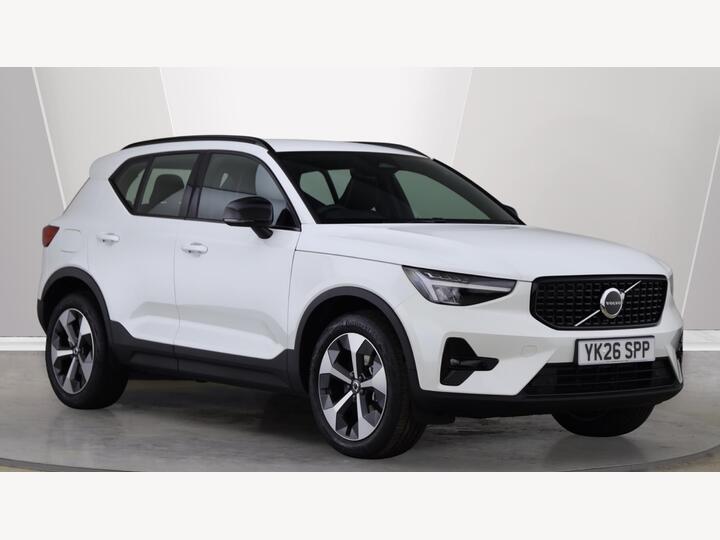Volvo XC40 2.0 B3 MHEV Plus Dark DCT Auto Euro 6 (s/s) 5dr