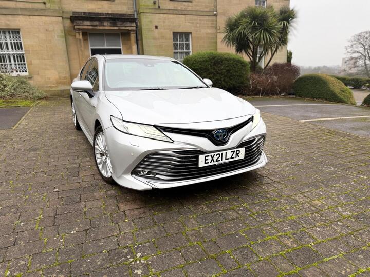 Toyota Camry 2.5 VVT-h Excel CVT Euro 6 (s/s) 4dr