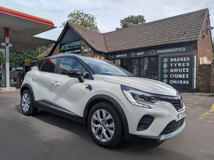 Renault Captur 1.3 TCe Iconic Euro 6 (s/s) 5dr