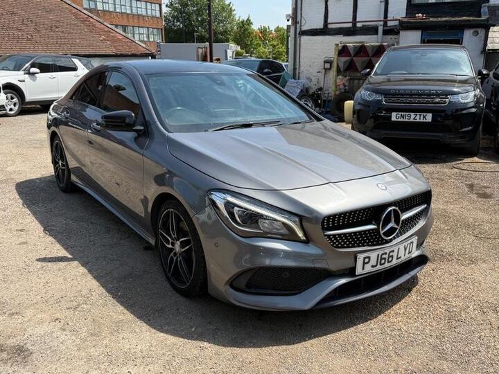 Mercedes-Benz SLR McLaren CLA 220 D 4MATIC AMG LINE