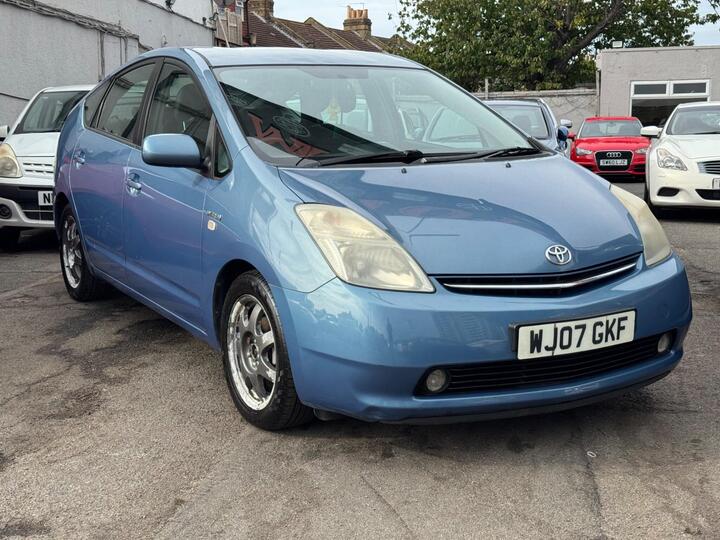 Toyota Prius 1.5 T Spirit CVT 5dr Toyota Prius 1.5 T Spirit CVT 5dr