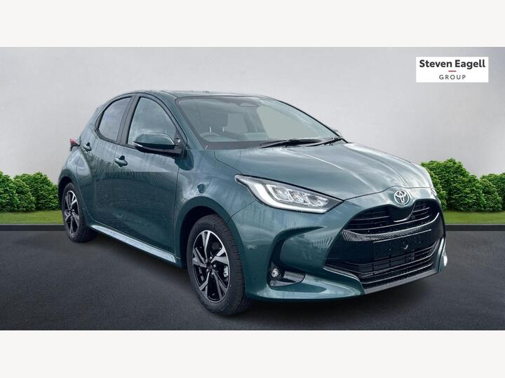 Toyota Yaris 1.5 VVT-h Design E-CVT Euro 6 (s/s) 5dr