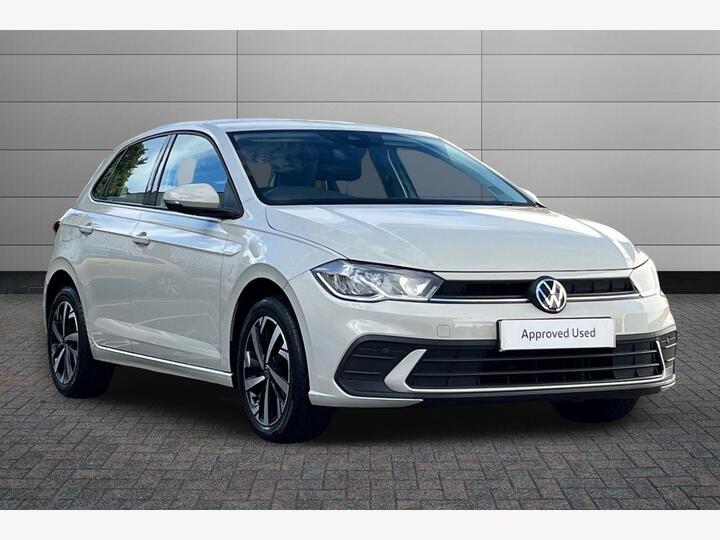 Volkswagen Polo 1.0 TSI Life Euro 6 (s/s) 5dr Volkswagen Polo 1.0 TSI Life Euro 6 (s/s) 5dr