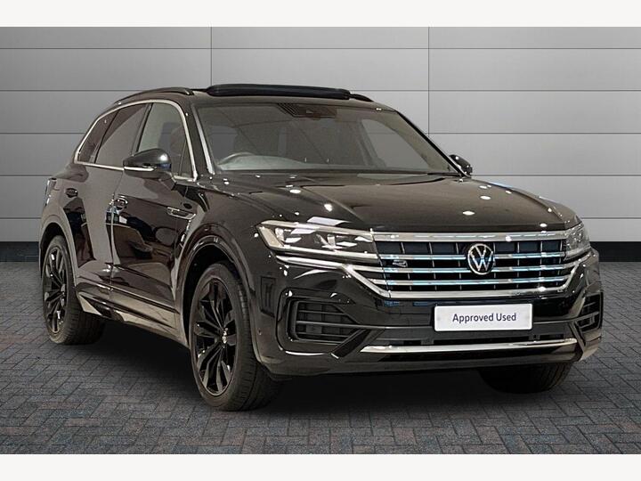 Volkswagen Touareg 3.0 TDI V6 R-Line Tech Plus Tiptronic 4Motion Euro 6 (s/s) 5dr