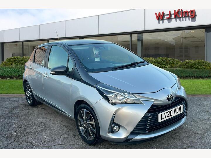 Toyota Yaris 1.5 VVT-i Y20 Bi-tone Euro 6 5dr Toyota Yaris 1.5 VVT-i Y20 Bi-tone Euro 6 5dr