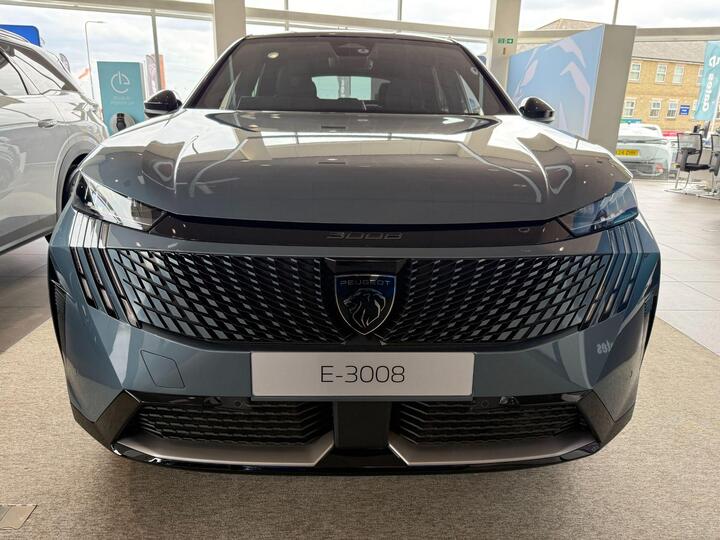 Peugeot E-3008 73kWh GT Auto 5dr (11kW Charger)