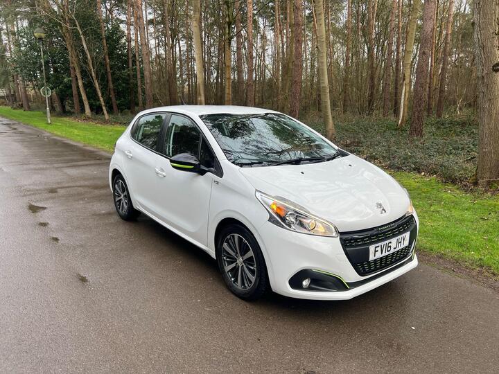 Peugeot 208 1.2 PureTech XS Lime Euro 6 5dr