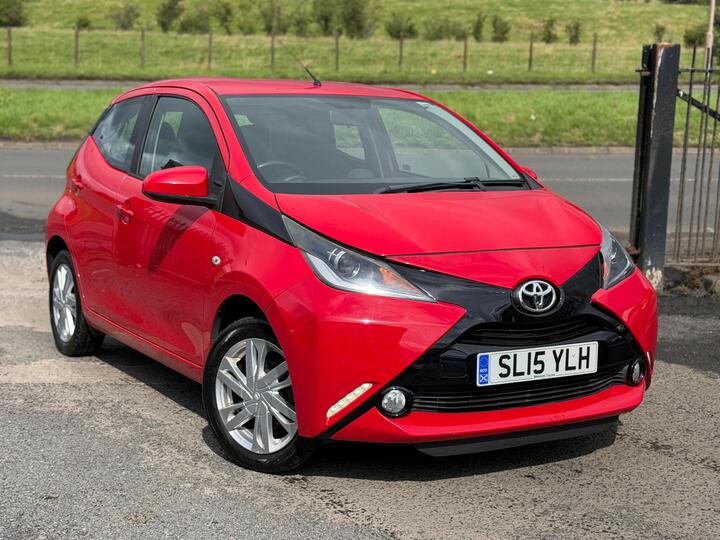 Toyota AYGO 1.0 VVT-i X-pression X-wave Euro 5 5dr Euro 5