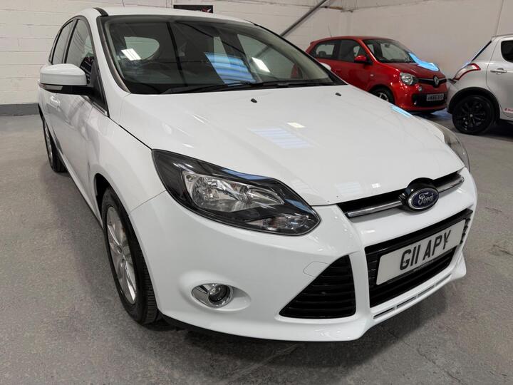 Ford Focus 1.0T EcoBoost Titanium Navigator Euro 5 (s/s) 5dr