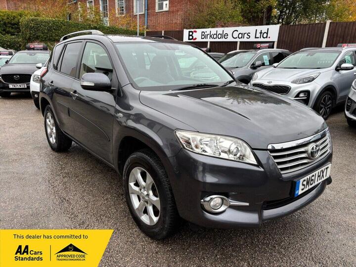 Toyota RAV4 2.2 D-CAT XT-R Auto 4WD Euro 5 5dr
