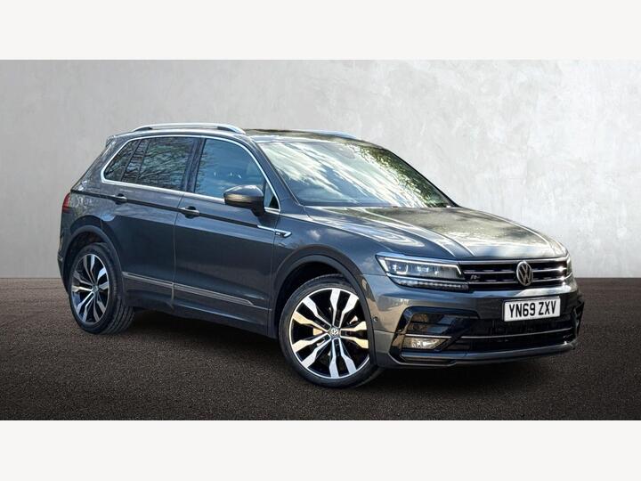 Volkswagen TIGUAN 1.5 TSI EVO R-Line Tech DSG Euro 6 (s/s) 5dr Volkswagen TIGUAN 1.5 TSI EVO R-Line Tech DSG Euro 6 (s/s) 5dr