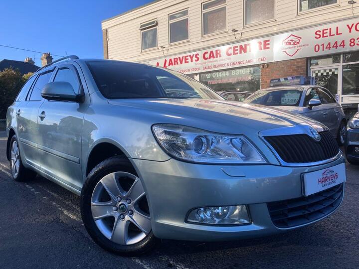 Skoda OCTAVIA 1.6 TDI Elegance Euro 5 5dr