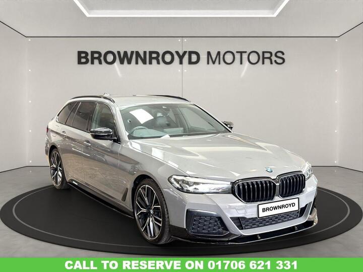 BMW 5 SERIES 2.0 520d MHT M Sport Touring Steptronic Euro 6 (s/s) 5dr BMW 5 SERIES 2.0 520d MHT M Sport Touring Steptronic Euro 6 (s/s) 5dr