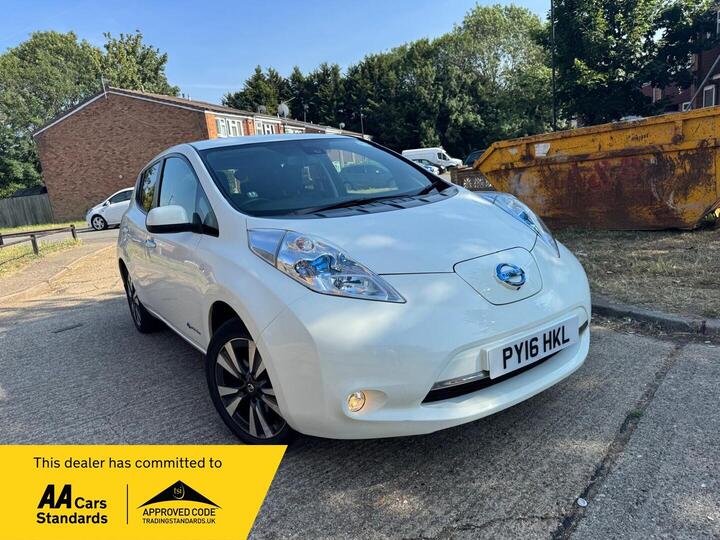 Nissan LEAF 30kWh Tekna Auto 5dr