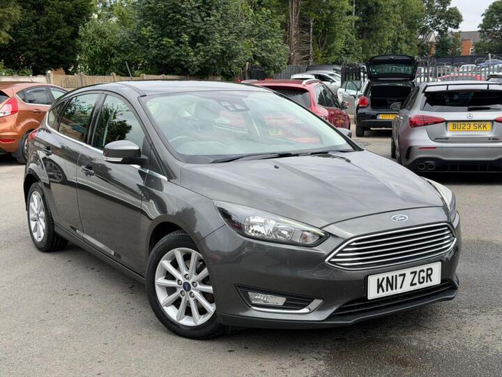 Ford FOCUS 1.0T EcoBoost Titanium Auto Euro 6 (s/s) 5dr