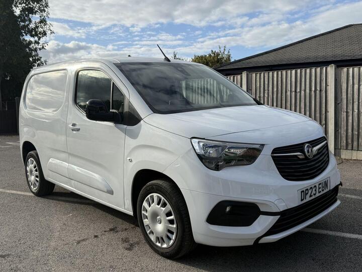 Vauxhall COMBO 1.5 Turbo D 2300 Pro Panel Van 5dr Diesel Manual L1 H1 Euro 6 (s/s) (100 Ps) REAR SENSORS, DAB, HISTORY, 2 KEYS