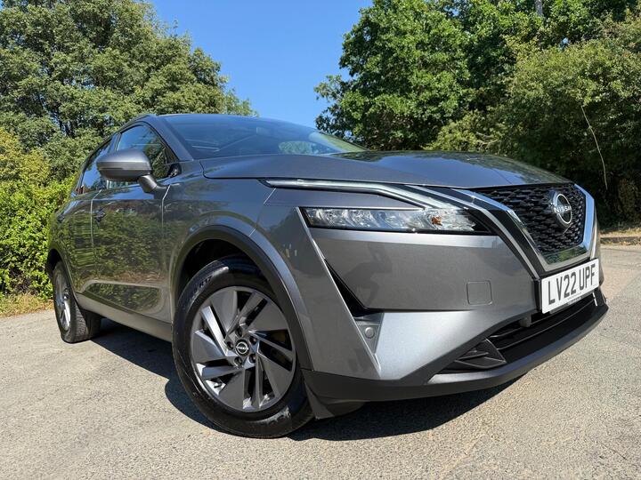 Nissan Qashqai 1.3 DIG-T MHEV Acenta Premium Euro 6 (s/s) 5dr