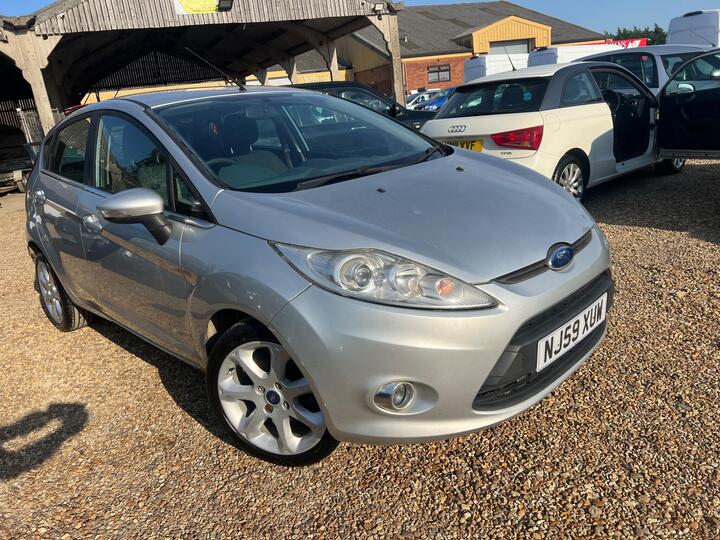 Ford Fiesta 1.4 Zetec 5dr