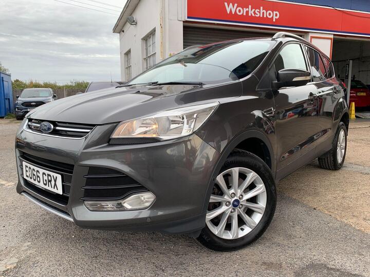 Ford Kuga 2.0 TDCi Titanium 2WD Euro 6 (s/s) 5dr