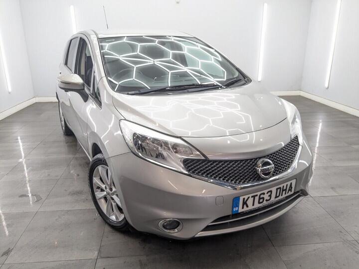 Nissan NOTE 1.5 DCi Tekna Euro 5 (s/s) 5dr Nissan NOTE 1.5 DCi Tekna Euro 5 (s/s) 5dr