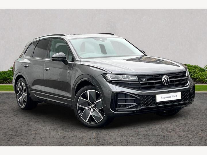 Volkswagen Touareg 3.0 TDI V6 Black Edition Tiptronic 4Motion Euro 6 (s/s) 5dr Volkswagen Touareg 3.0 TDI V6 Black Edition Tiptronic 4Motion Euro 6 (s/s) 5dr