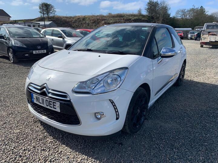 Citroen DS3 1.6 HDi 16V DSport Euro 5 3dr Citroen DS3 1.6 HDi 16V DSport Euro 5 3dr