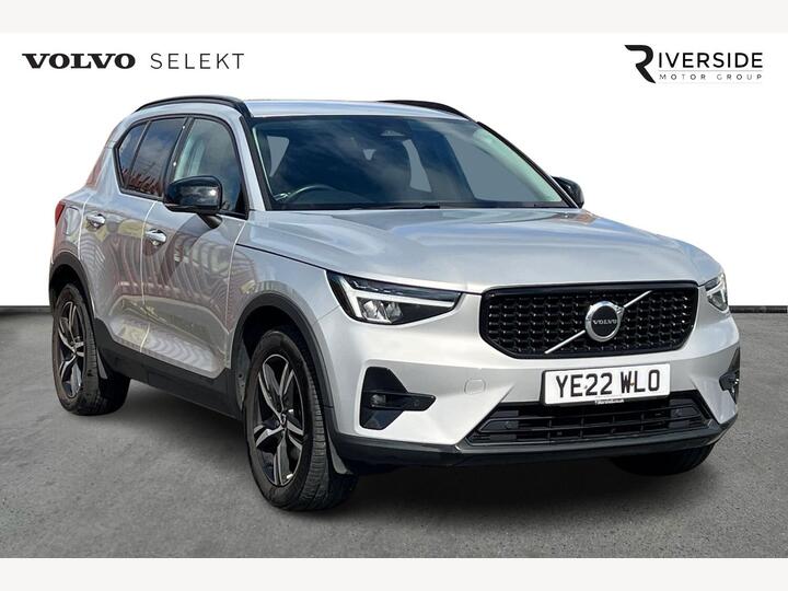 Volvo XC40 2.0 B4 MHEV Plus DCT Auto AWD Euro 6 (s/s) 5dr