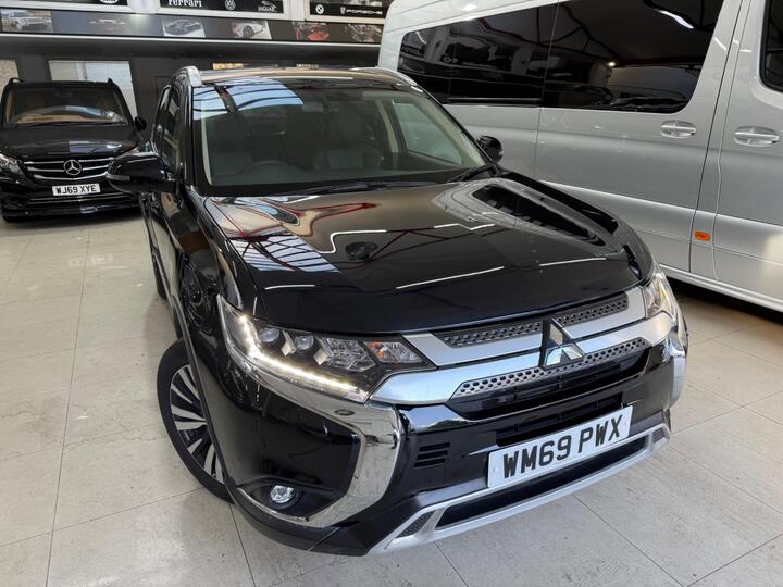 Mitsubishi Outlander 2.0 MIVEC Exceed CVT 4WD Euro 6 (s/s) 5dr