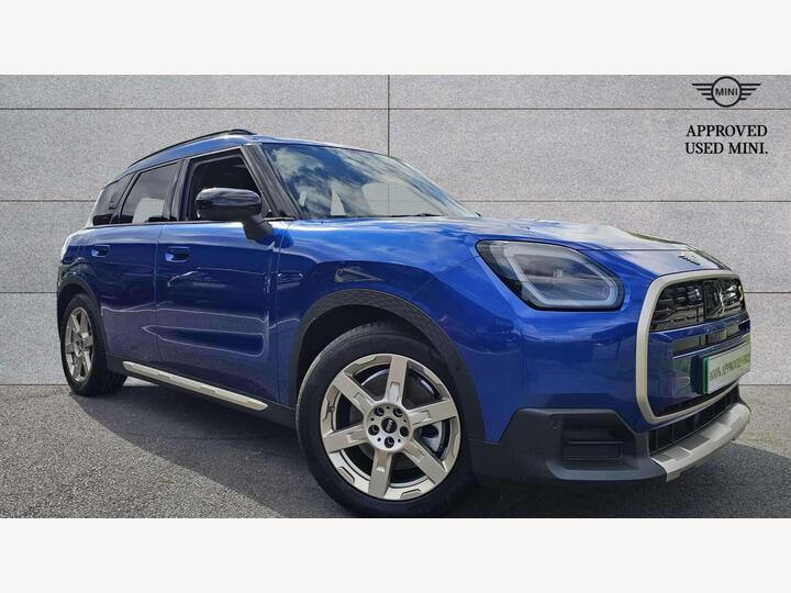 MINI Countryman SE 66.5kWh Exclusive Auto ALL4 5dr MINI Countryman SE 66.5kWh Exclusive Auto ALL4 5dr