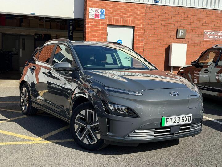 Hyundai KONA 64kWh Premium Auto 5dr (10.5kW Charger)