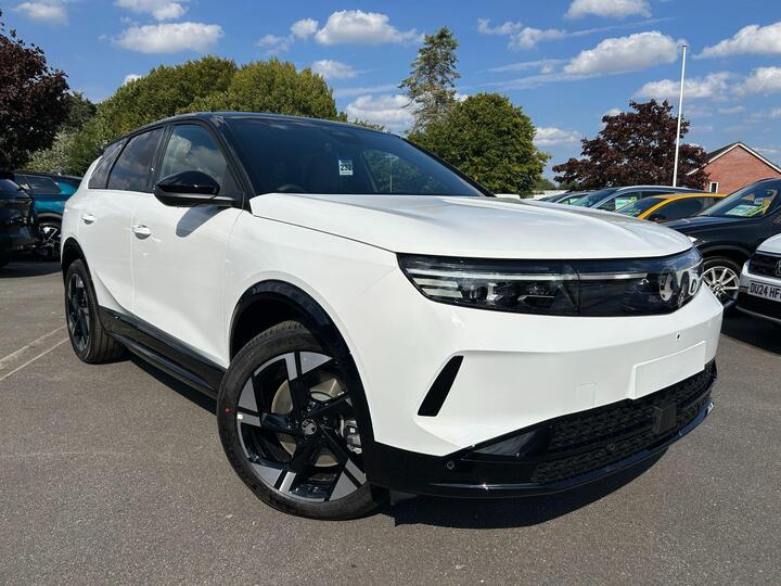 Vauxhall Grandland Electric 73kWh Ultimate Auto 5dr