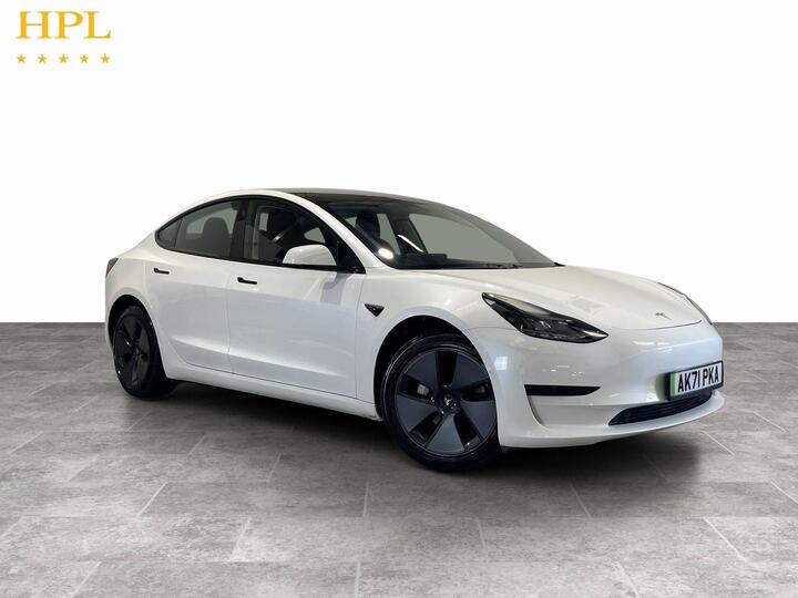 Tesla Model 3 Standard Range Plus Auto RWD 4dr