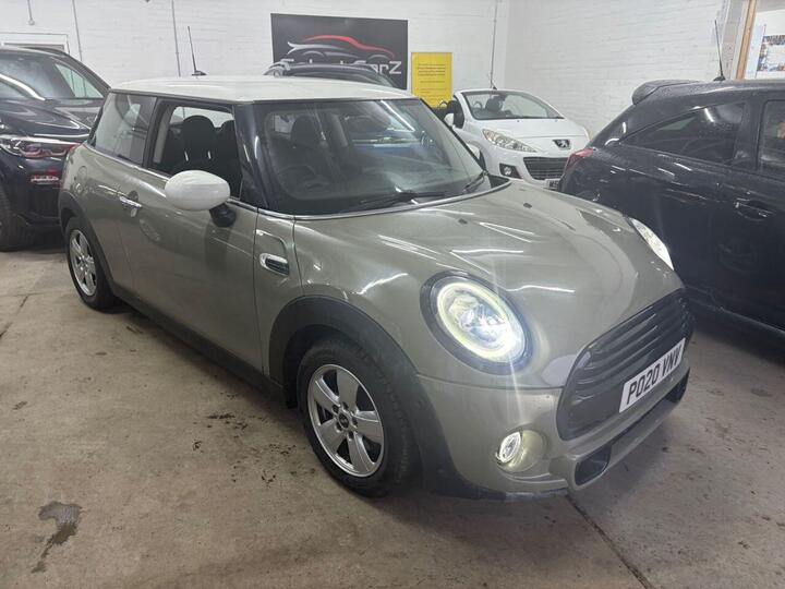 MINI HATCH 1.5 Cooper Classic Euro 6 (s/s) 3dr
