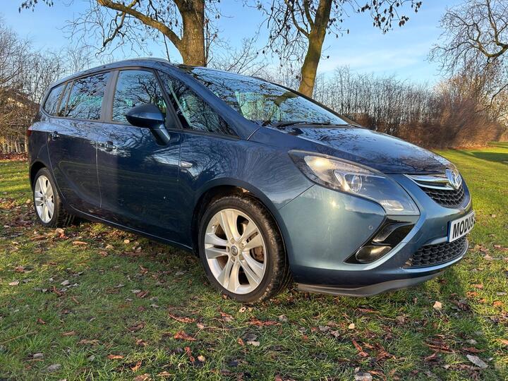 Vauxhall Zafira Tourer 1.4i Turbo SRi Euro 6 5dr Vauxhall Zafira Tourer 1.4i Turbo SRi Euro 6 5dr