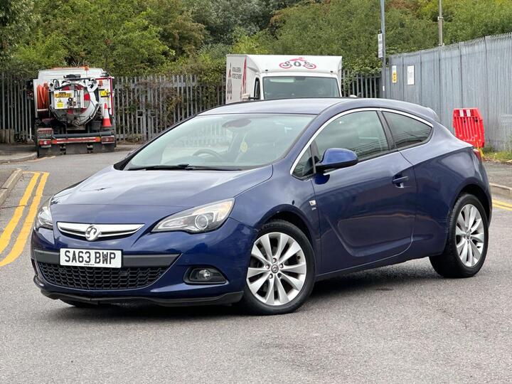 Vauxhall Astra GTC 2.0 CDTi SRi Euro 5 (s/s) 3dr
