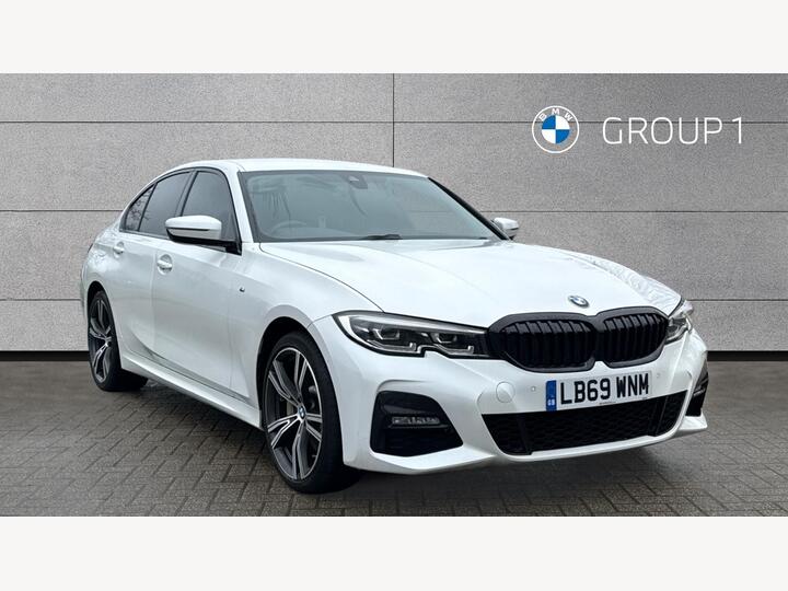 BMW 3 Series 2.0 330e 12kWh M Sport Auto Euro 6 (s/s) 4dr BMW 3 Series 2.0 330e 12kWh M Sport Auto Euro 6 (s/s) 4dr