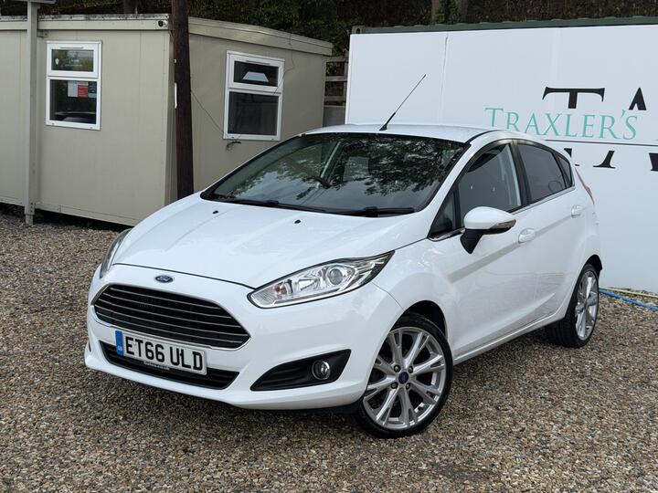 Ford Fiesta 1.0T EcoBoost Titanium Euro 6 (s/s) 5dr