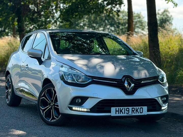 Renault Clio 0.9 TCe Iconic Euro 6 (s/s) 5dr