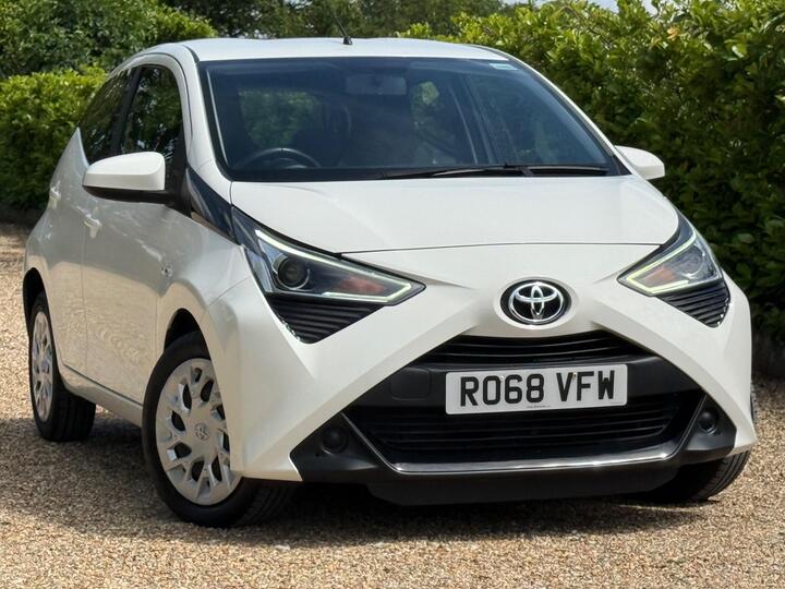 Toyota AYGO 1.0 VVT-i X-play Euro 6 5dr
