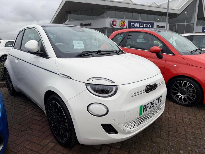 Fiat 500e 42kWh La Prima Auto 3dr