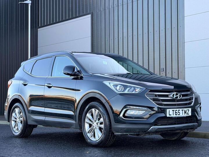 Hyundai SANTA FE 2.2 CRDi Blue Drive Premium Auto 4WD Euro 6 (s/s) 5dr (7 Seat) Hyundai SANTA FE 2.2 CRDi Blue Drive Premium Auto 4WD Euro 6 (s/s) 5dr (7 Seat)