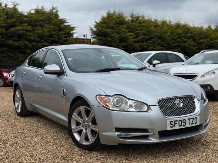 Jaguar XF 3.0d V6 Luxury Auto Euro 5 4dr