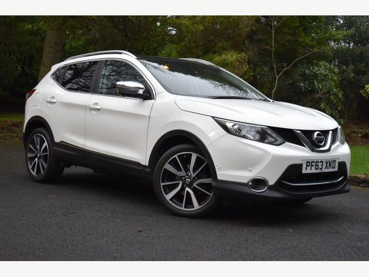 Nissan QASHQAI 1.5 DCi Tekna 2WD Euro 5 (s/s) 5dr