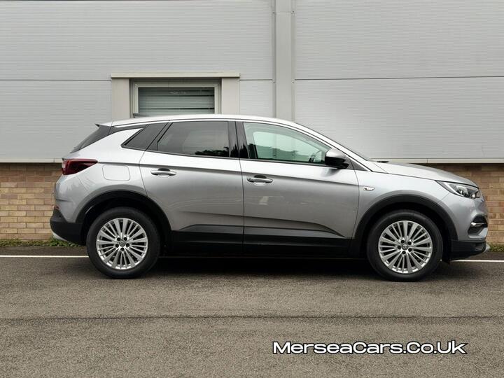 Vauxhall GRANDLAND X 1.2 Turbo Sport Nav Euro 6 (s/s) 5dr