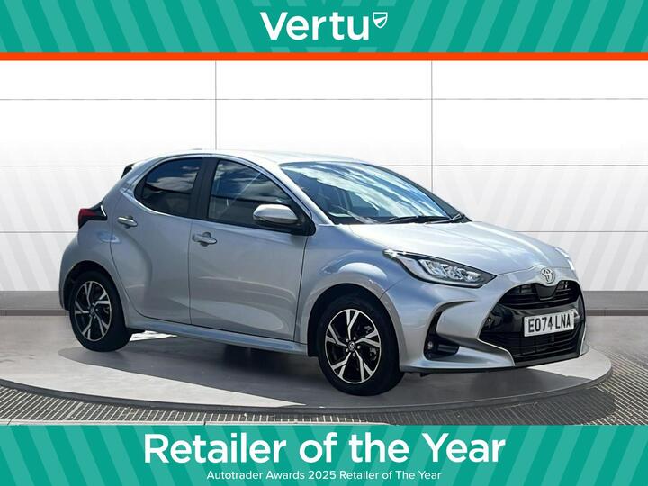 Toyota Yaris 1.5 VVT-h Design E-CVT Euro 6 (s/s) 5dr