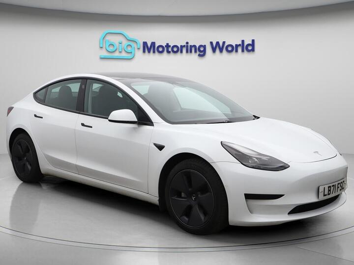 Tesla Model 3 Standard Range Plus Auto RWD 4dr