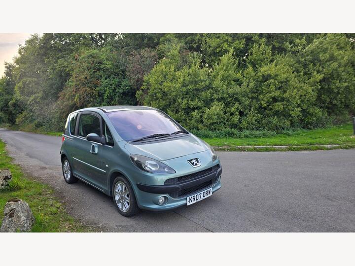 Peugeot 1007 1.6 16v Sport 3dr Peugeot 1007 1.6 16v Sport 3dr