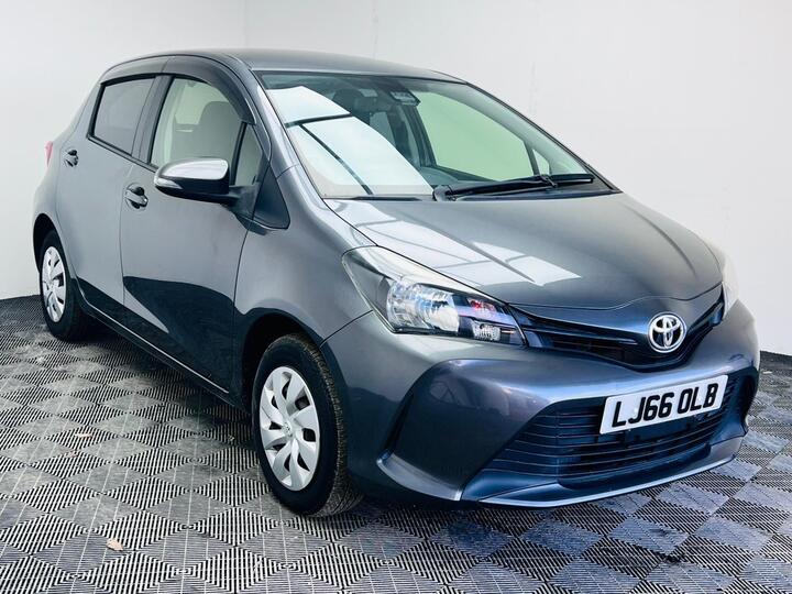 Toyota Yaris 1.33 Dual VVT-i Icon Multidrive S Euro 6 5dr (Safety Sense)